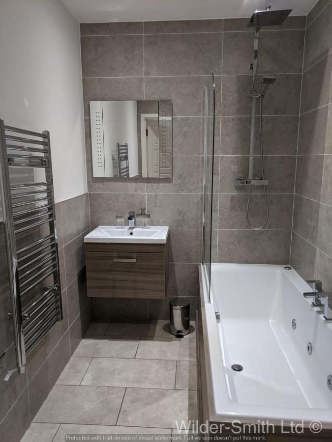 Stylish 2-Bed Luxury Apartment In Nottingham City Bagian luar foto